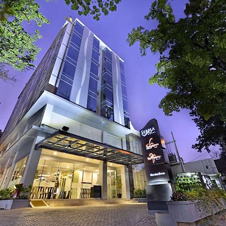 Serela Cihampelas By Kagum Hotels Bandung Eksteriør billede