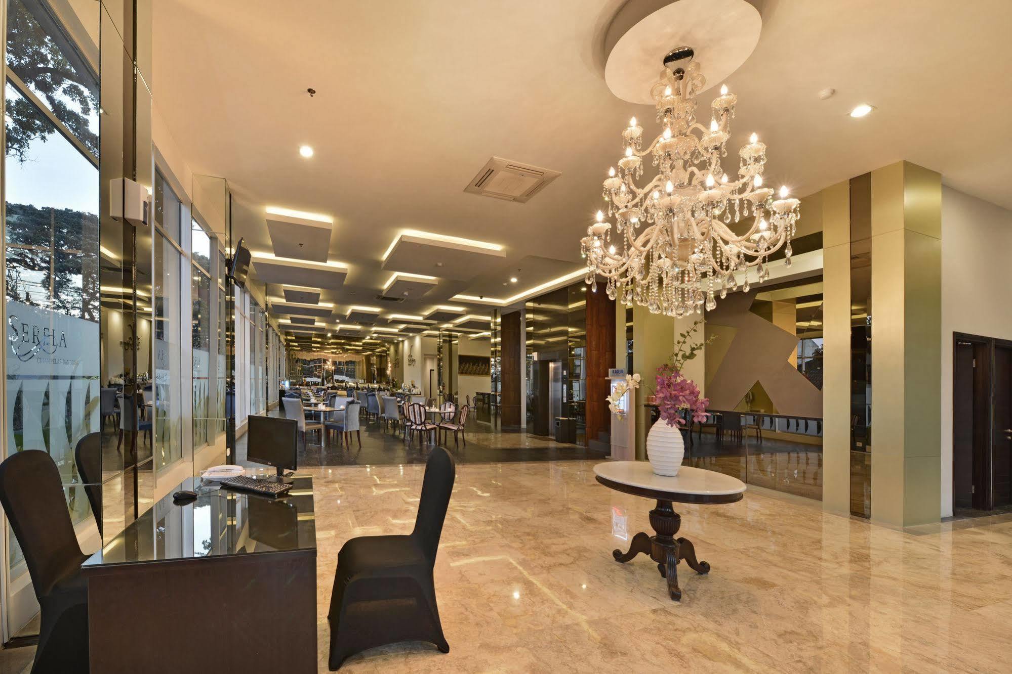 Serela Cihampelas By Kagum Hotels Bandung Eksteriør billede
